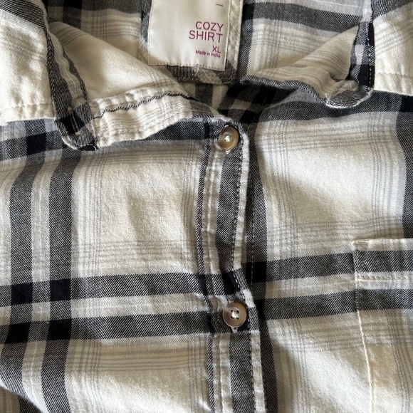 So Plaid Cozy Shirt - Picture 2 of 2